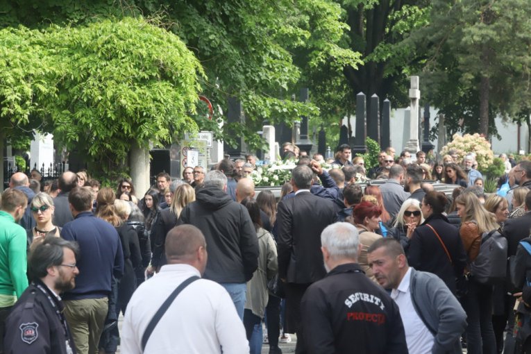 Sahrana male Ane Božović