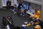NEZAPAMĆENI SKANDAL! Obezbeđenje IZBACILO bivšeg reprezentativca Srbije iz svlačionice! (VIDEO)