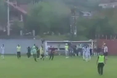 UŽASNE SCENE U KOMŠILUKU! Region u ŠOKU! Sudije TUKLI, pa na kraju HOSPITALIZOVANI! Sve se videlo na SNIMKU! (VIDEO)