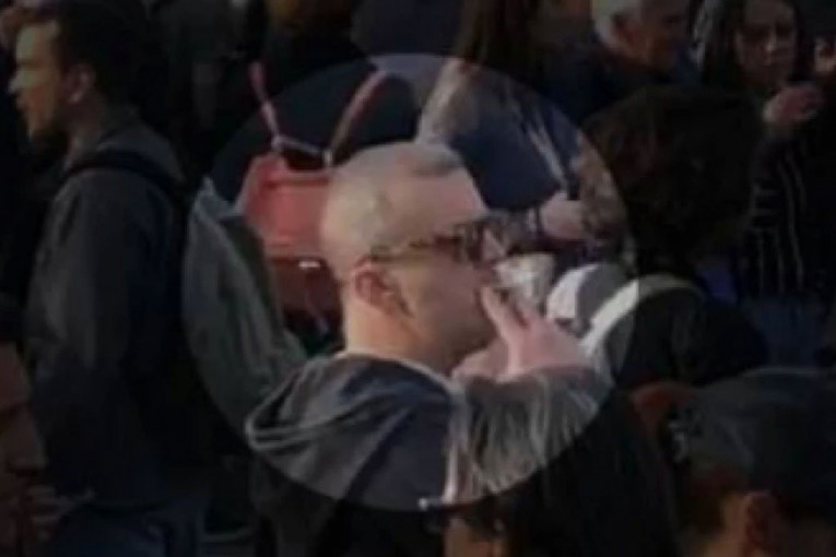 DA LI SERGEJ TRIFUNOVIĆ ZNA GDE SE NALAZI? Kao da je došao na žurku