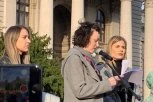 SVI SU POLITIČARI, PA I MARINA VIDOJEVIĆ: Opozicionari poturili aktivistkinju "Kreni-promeni" da govori umesto njih