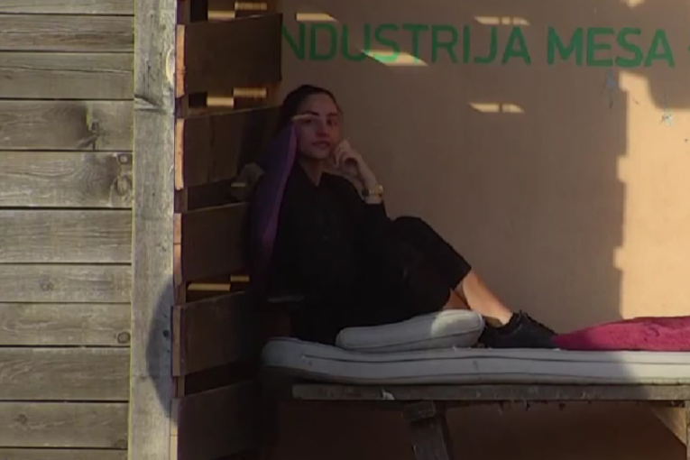 Anđela Đuričić plače