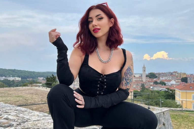 Nika Ilčić tiktokerka slike