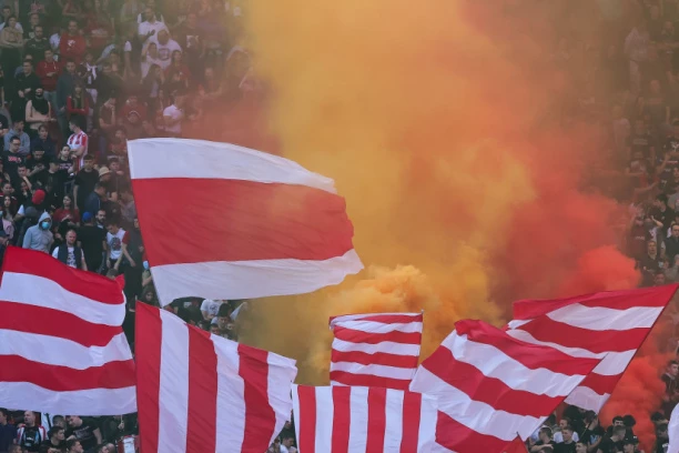 DELIJE SLAVE! Crvena zvezda ušla među BESMRTNE: Dan koji je NAJVEĆI PRAZNIK svim navijačima kluba sa Marakane! (VIDEO)