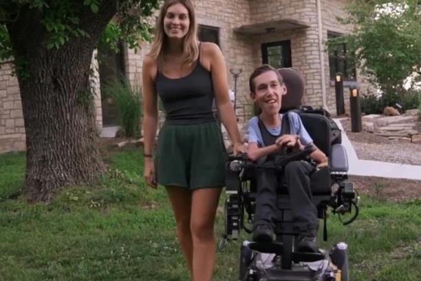 "LJUDI MISLE DA NISAM ZADOVOLJENA, ALI TO NIJE TAKO" Otkrili pikante detalje iz spavaće sobe, pa priznali kako vode ljubav - On joj traži samo ovo!