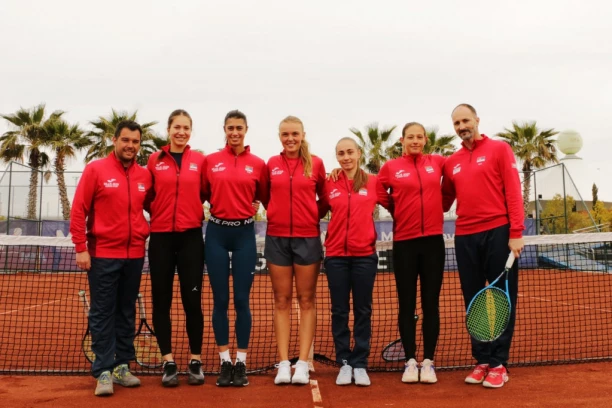 KOMŠIJSKI DERBI: Srbija saznala ime protivnika u plej-ofu Bili Džin King kupa!