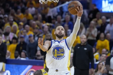 ŠAMPION USTAO IZ MRTVIH! Lejkersi propustili da NOKAUTIRAJU Ratnike! Niksi PREŽIVELI! (VIDEO)