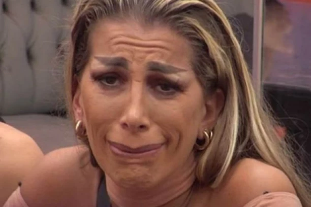 MAJKA JOJ POKUŠALA SAMOUBISTVO NAKON TRAGIČNOG SAZNANJA! Vest o drugarici Dalile Dragojević zavila javnost u crno tada!