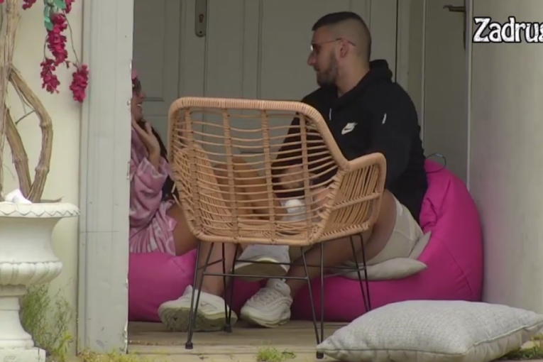 Lazar Čolić Zola i Slađa Lazić se poljubili Zadruga 6