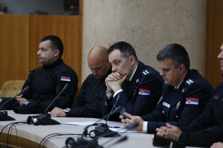 Vanredna konferecija za medije MUP o hapšenjima