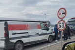 KARAMBOL KOD PRELJINE! Lančani sudar četiri vozila! (FOTO)