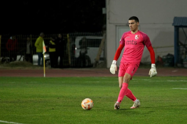 OTKRIVEN IDENTITET fudbalskog reprezentativca Srbije koji je brutalno pretukao mladića u Nišu! Iznenadićete se kad pročitate o kome je reč!