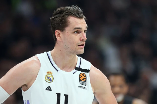 BURNO VEČE U EVROLIGI: Real SRUŠIO Olimpijakos u gostima! Alba došla do DRUGE POBEDE!