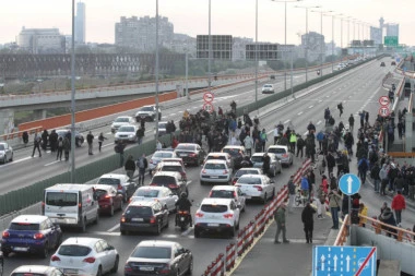 NEMA TO VEZE SA BORBOM PROTIV NASILJA, U PITANJU JE ČISTA POLITIKA! Saznajemo: On je prijavio protest opozicije!