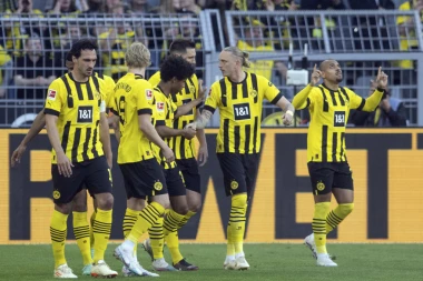 GOLEADA U DORTMUNDU: Borusija se i dalje ne predaje u borbi za titulu!