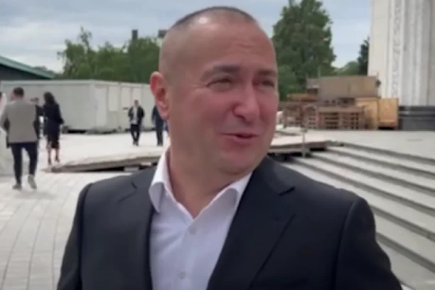 ĐANI NAPUNIO DŽEPOVE EVRIMA ZA SINOVLJEVU SVADBU: Folker sa suzama u očima najavio HAOS na proslavi! (VIDEO)