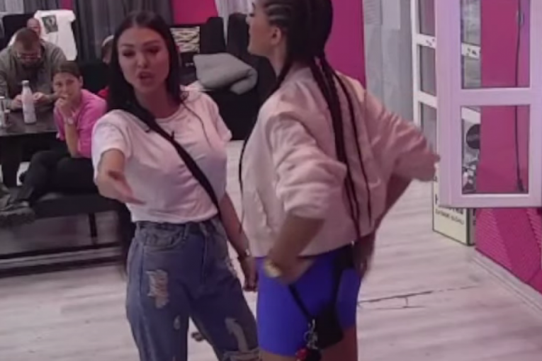 Maja Marinković i Anđela Đuričić