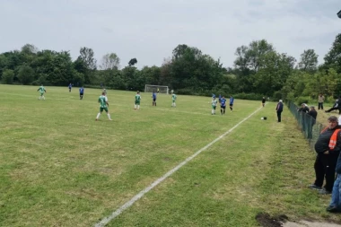 TO JE TA EKIPA: Na "Širokom potoku" se pitanje pobednika ne postavlja, Omladinac rutinirao Jedinstvo i nastavio borbu za šampionsku titulu! (FOTO GALERIJA)