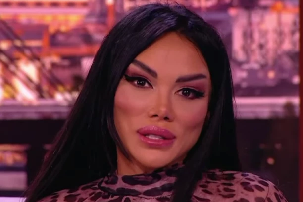 ŠOK FOTKA TAMARE ĐURIĆ! Starleta ošišana DO GLAVE, potpuno neprepoznatljiva! (FOTO)