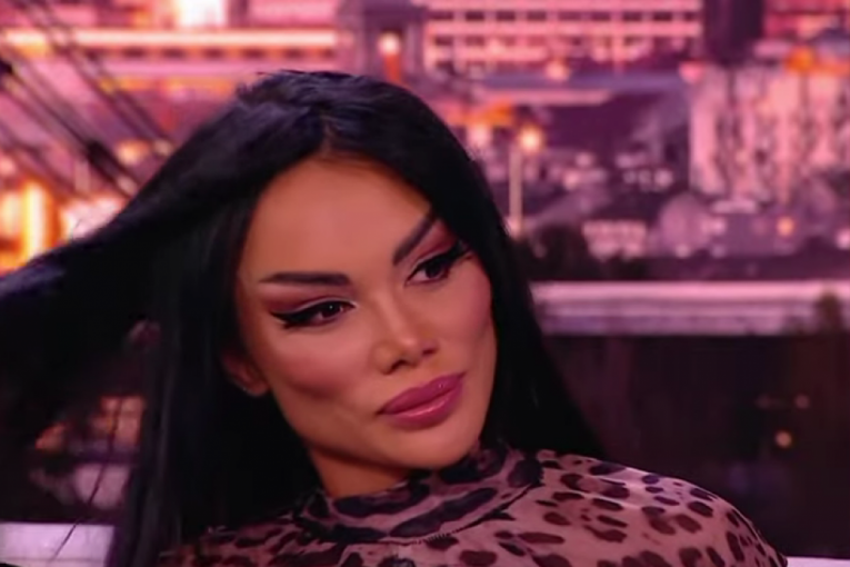 printscreen/youtube.com/Amidži Šou