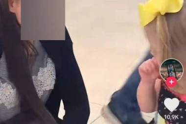 ŽENA USPELA DA POBEGNE IZ LANCA TRGOVINE LJUDIMA: Posle četiri godine ĆERKA je ne prepoznaje, beži od nje, a ljudi zbog ovoga BESNI (VIDEO)