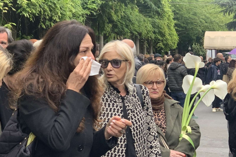 Ispraćaj Lane Toković