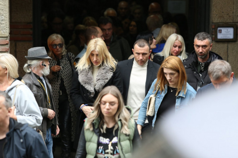 Jovana Tipšin sa novim dečkom