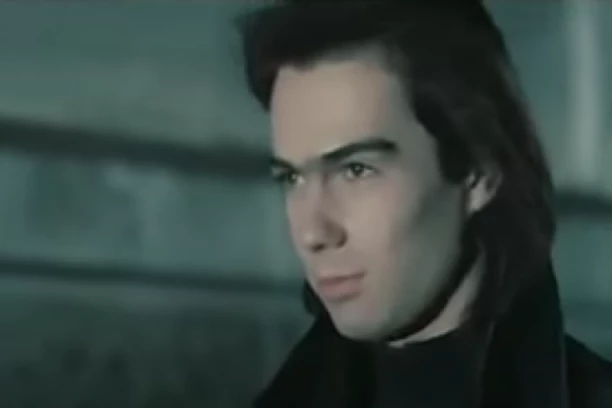 ŽENE SU ZA NJIM LUDELE, A ONDA SE ODAO HEROINU! Bio je u zatvoru, okrenuo se porocima, a sada izgleda OVAKO! (FOTO)