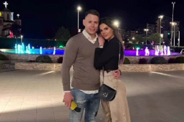 "TI ZNAŠ SVE..." Jovana javno priznala EMOCIJE Bogdanu, pa podelila dirljiv trenutak sa njegovom ĆERKOM! (FOTO)