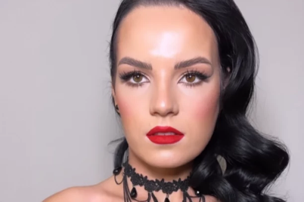 MUŽ JOJ JE ODSEKAO OBE RUKE SEKIROM, A PRAVDAO SE OVIM: Način na koji je preživela je čudesan, evo kako danas izgleda (FOTO)