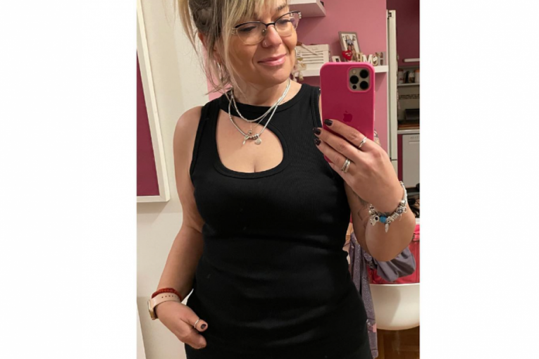 Jelena pokazala figuru u crnoj haljini