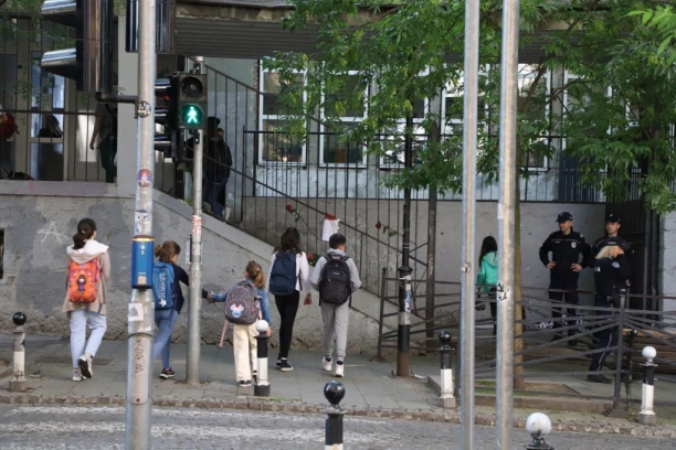 PROSVETNA INSPEKCIJA DANAS U OŠ "VLADISLAV RIBNIKAR": Roditelji dece iz VII/2 uputili dopis Ministarstvu, evo koji su njihovi zahtevi!