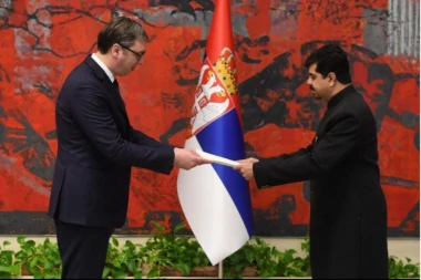 VUČIĆ PRIMIO AKREDITIVNA PISMA AMBASADORA PAKISTANA: Poželeo sam mu dobrodošlicu!