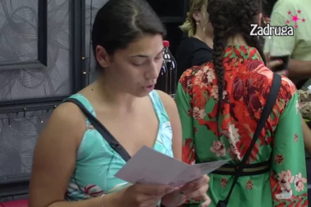 FLERTOVALA SA MIKICOM, PA ZABORAVILA NA KRSNU SLAVU: Milica Veselinović dobila RIBANJE od porodice!