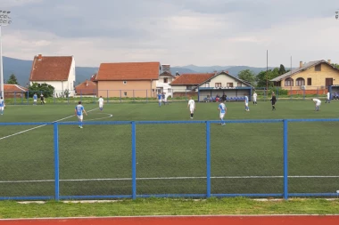 TORPEDO "TORPEDOVAO" JUŽNU PRUGU: Devet puta je lopta završila u mreži gostujućeg tima!