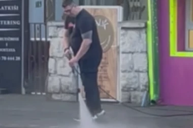 OD KRIMINALCA I ROBIJAŠA DO PERAČA ULICA! Golubović uhvaćen sa crevom u rukama! (VIDEO)