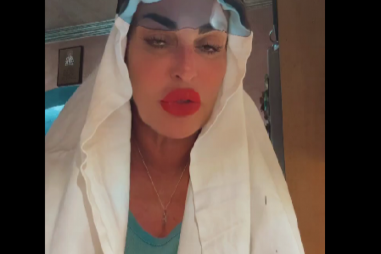 Milena Kačavenda komentariše Dejana u lajvu