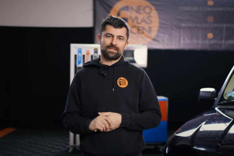 MIRKO RAŠIĆ IZVRŠIO SAMOUBISTVO! Poznati jutjuber se obesio u garaži!
