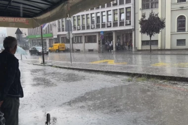 U VEĆEM DELU SRBIJE NA SNAZI NARANDŽASTI METEO ALARM! Očekuju se vremenske nepogode sa gradom i velikom količinom padavina!