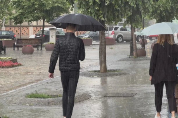 U SRBIJI DANAS NESTABILNO SA PLJUSKOVIMA, GRMLJAVINOM I GRADOM! RHMZ izdao upozorenje!