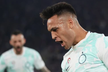 LAUTARO HEROJ, JOVIĆ TRAGIČAR! Inter na krilima nezaustavljivog Argentinca osvojio Kup Italije na "Olimpiku"! (VIDEO)