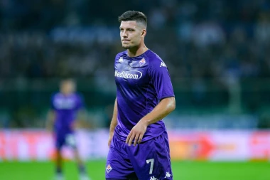 LUKA JOVIĆ ODBIO BIVŠEG PRVAKA: Srbin čeka nove ponude
