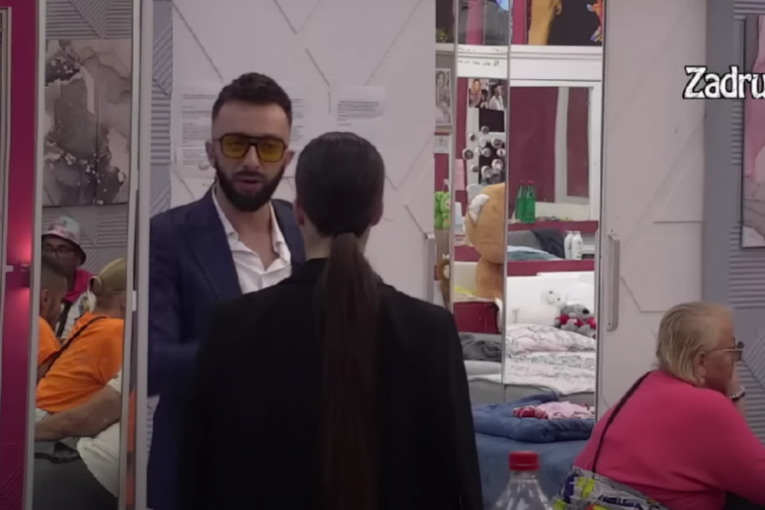 Darko Tanasijević sa naočarima za sunce