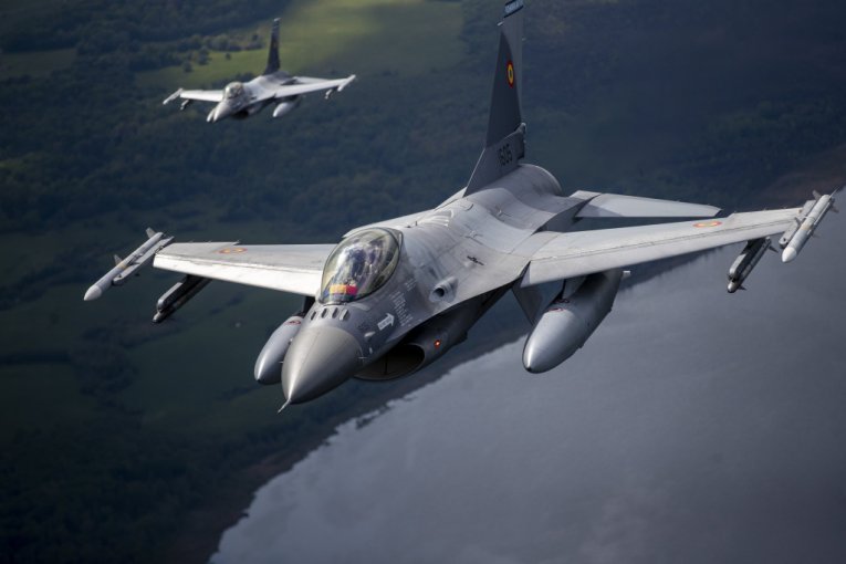 ДРАМА НАД ЕГЕЙСКИМ МОРЕМ! Турецкие F-16 вторглись в греческое воздушное пространство, самолеты вступили в СХВАТКУ, Афины СРОЧНО отреагировали, им было что сказать!