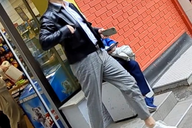 Milan Marić paparaco