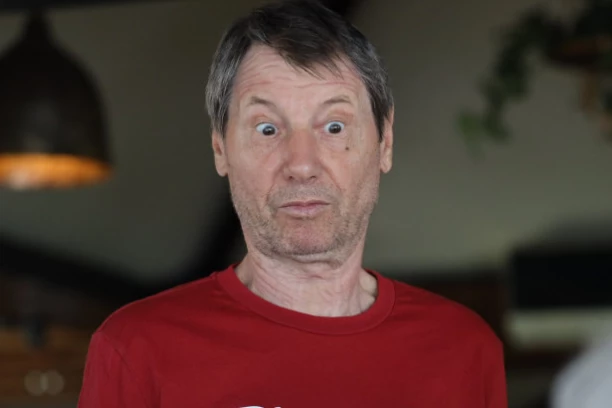 SVEDOČENJE MOKE SLAVNIĆA O SINU KRVNIKU: Izneo JEZIVE detalje o UBIJENOM Oliveru, pa progovorio o Zvezdanovom DILOVANJU DROGE!