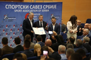 SPORTSKI SAVEZ SRBIJE NASTAVIO TRADICIJU! Dodeljene Majske nagrade: Dragan Stojković Piksi najbolji stručnjak!