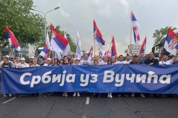 REKE SRBA SE SLILE U BEOGRAD! Najveći skup u istoriji naše zemlje, danas "Srbija nade"