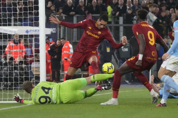 PARADOKS FUDBALA! Deset BIZARNIH suprotnosti koje će vas NASMEJATI DO SUZA! (VIDEO)