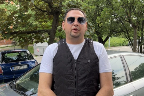 SEVNULA GOLA BUTKA! Procurila fotka koja dokazuje odnos Takija i vrele zadrugarke! (FOTO)